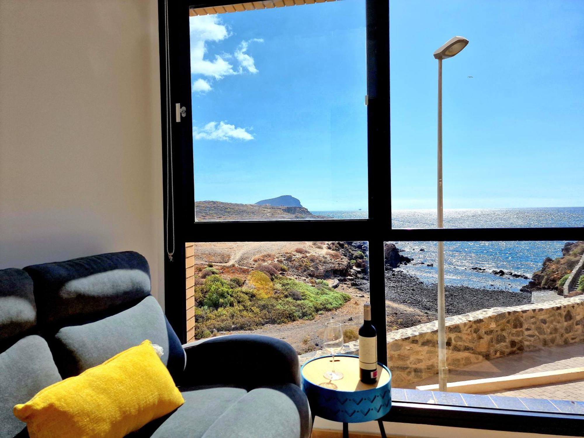 Las Rocas By The Ocean, Wifi And Sea View Los Abrigos Luaran gambar
