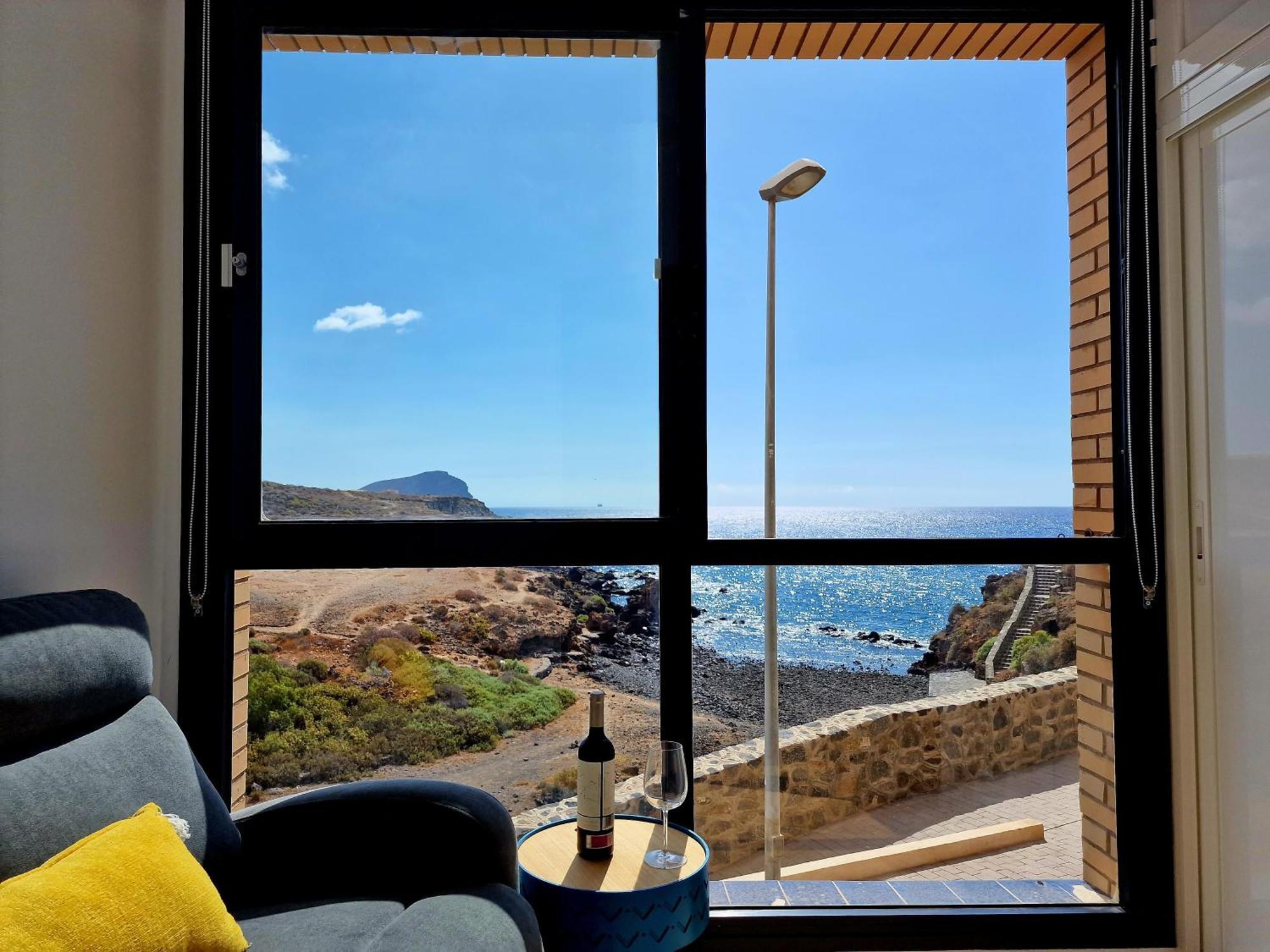 Las Rocas By The Ocean, Wifi And Sea View Los Abrigos Luaran gambar
