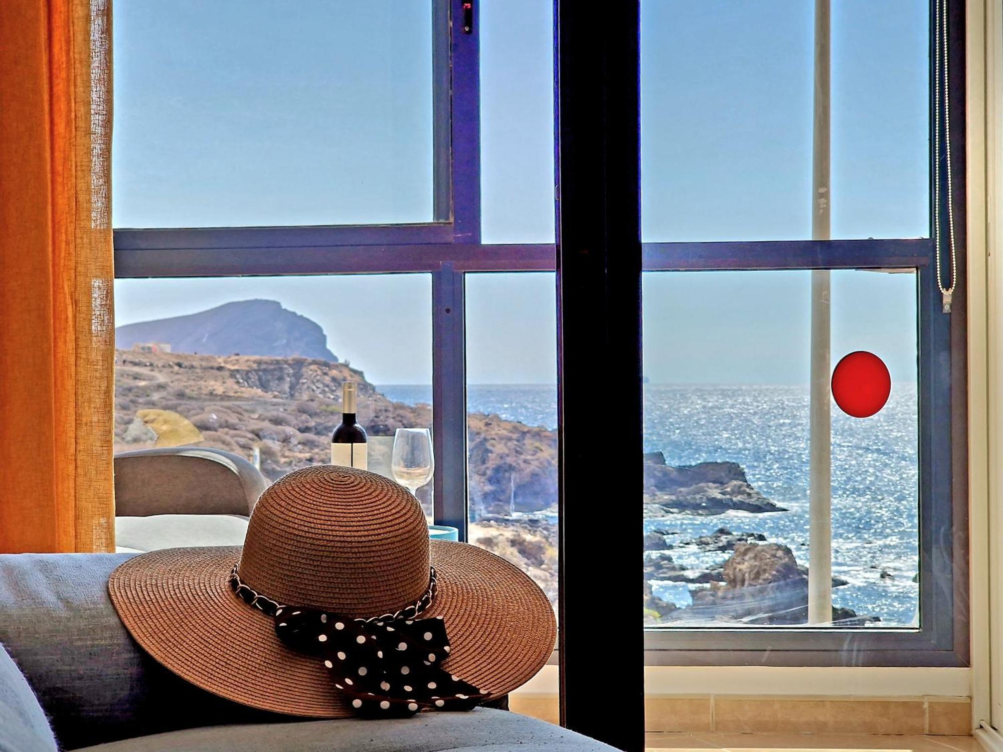Las Rocas By The Ocean, Wifi And Sea View Los Abrigos Luaran gambar
